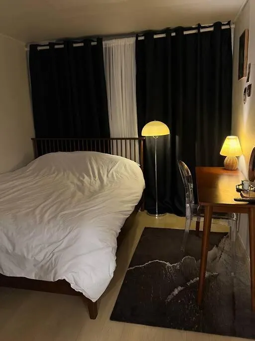 Kojjeebnb Bed Room2, Qeen Size Bed2, Tv 2, #Kspo#Jyp#Hanriver Seoul Apartment